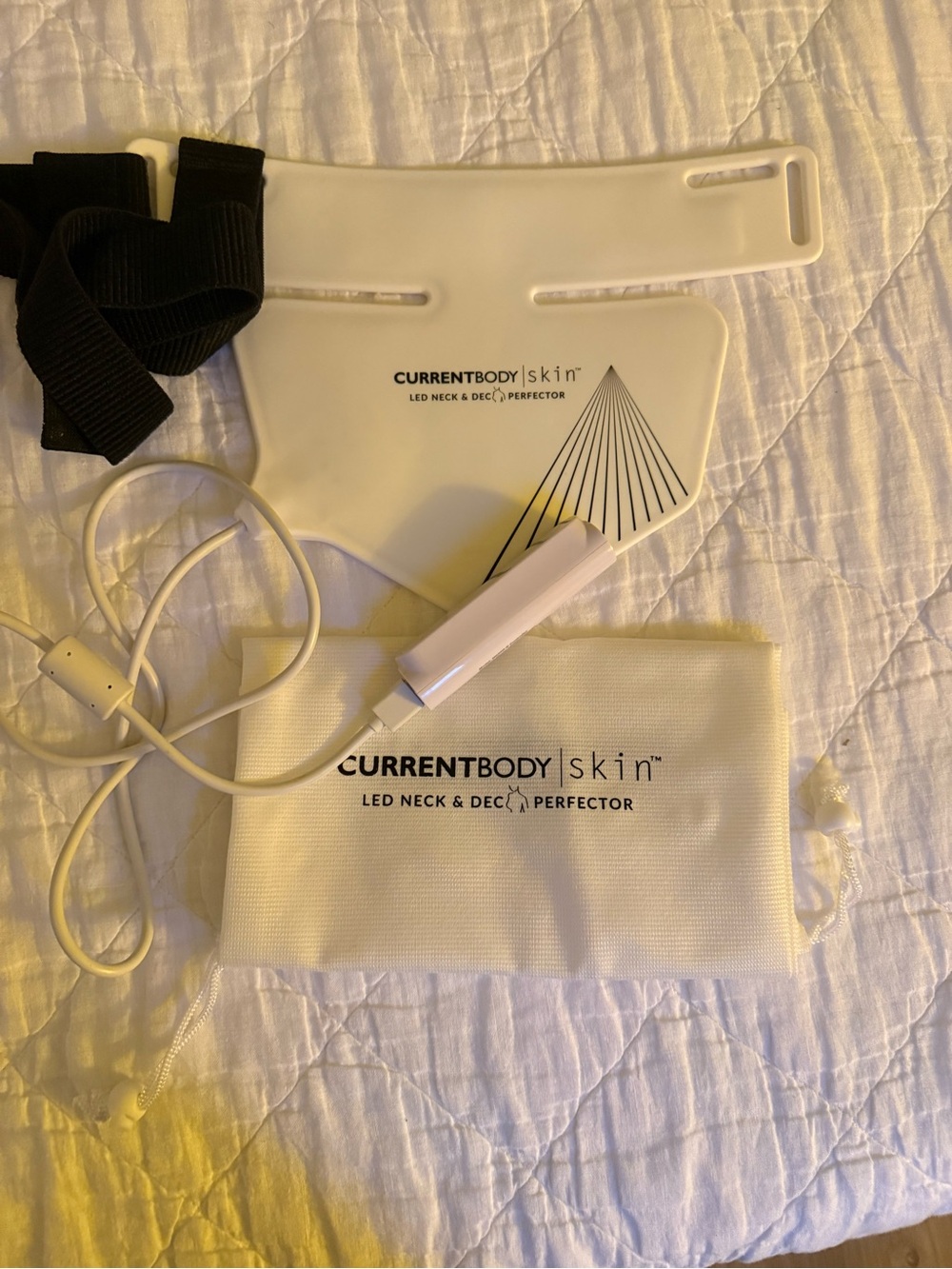 CURRENTBODY Skin White LED Neck & Dec Perfector